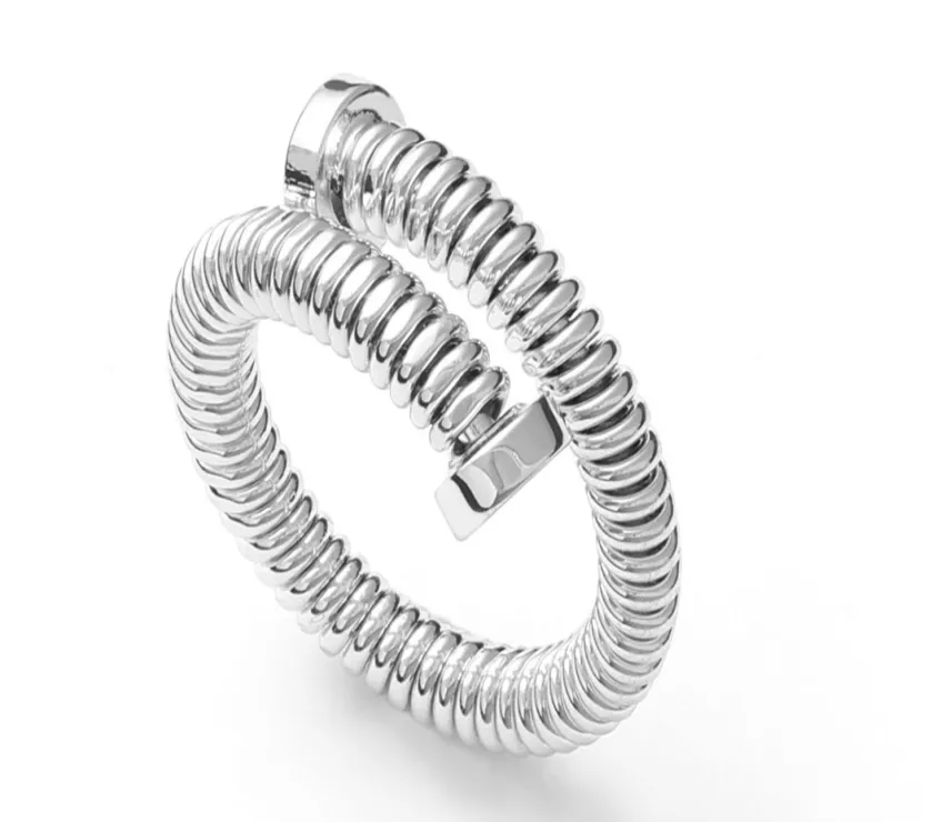 Anello chiodo argentato
